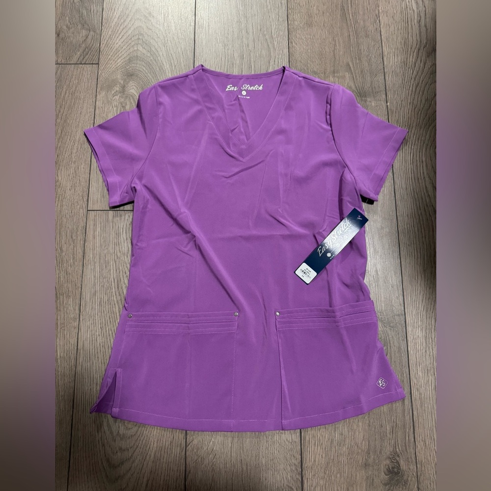 Uniform Advantage Easy Stretch Line 4-Pocket V-Neck Scrub Top